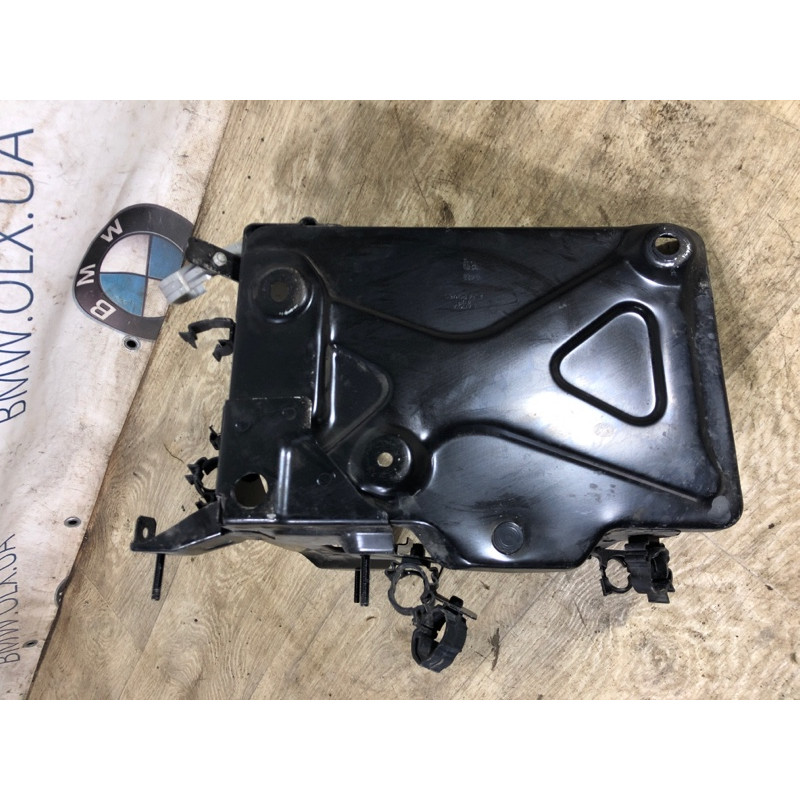 Крепление аккумулятора (кузов и элементы) Jeep Renegade BU 2016 2.4 68247459AA