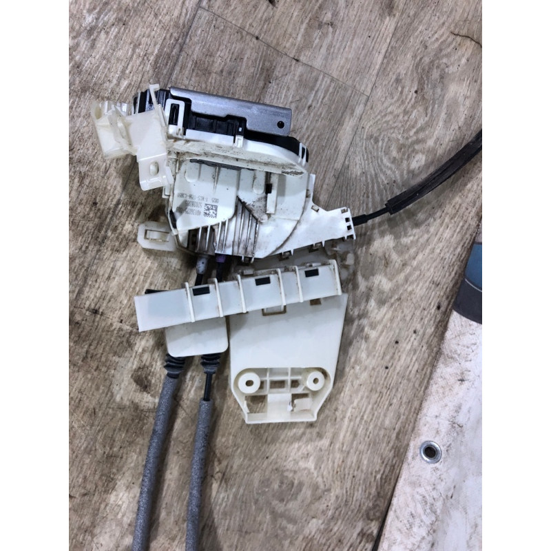 Замок двери (кузов и элементы) Jeep Renegade BU 2016 2.4 52028385