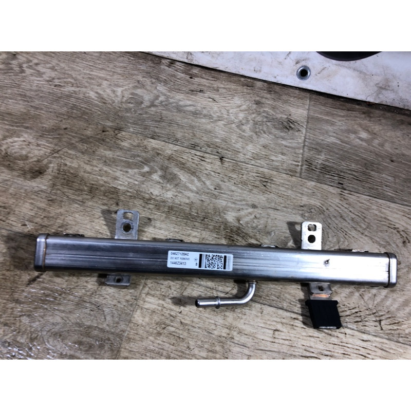 Топливная рампа (топливная система) Jeep Renegade BU 2016 2.4 04627120ac