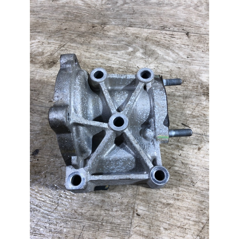 Корпус помпы (система охлаждения) Jeep Renegade BU 2016 2.4 5047389AB