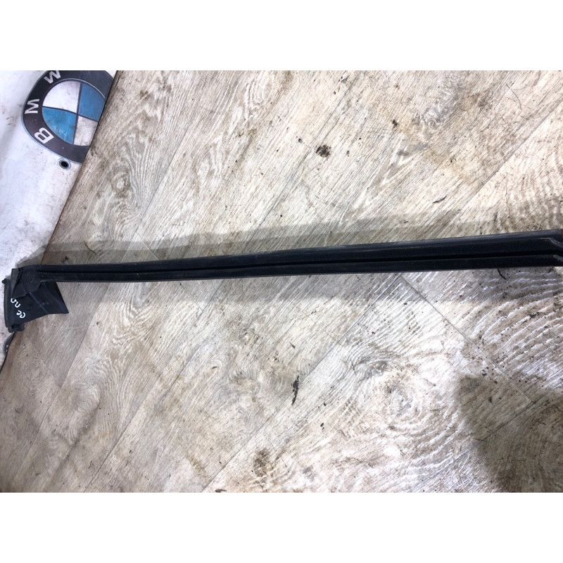 Молдинг двери внешний (кузов и элементы) Volkswagen Passat CC cc 3c8837472