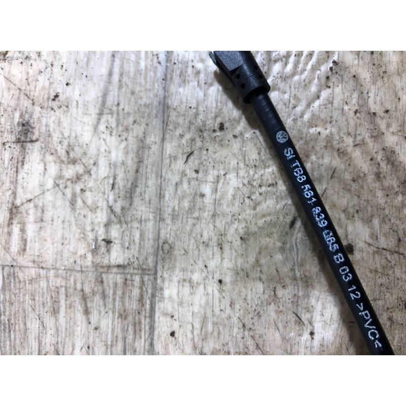 Трос замка двери (кузов и элементы) Volkswagen Passat B7 2013 2.5 561839085B