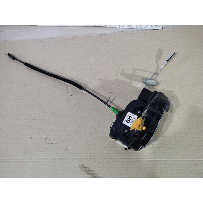 Замок дверей (кузов і елементи) CHEVROLET Volt 1 2013 1.4 13579551
