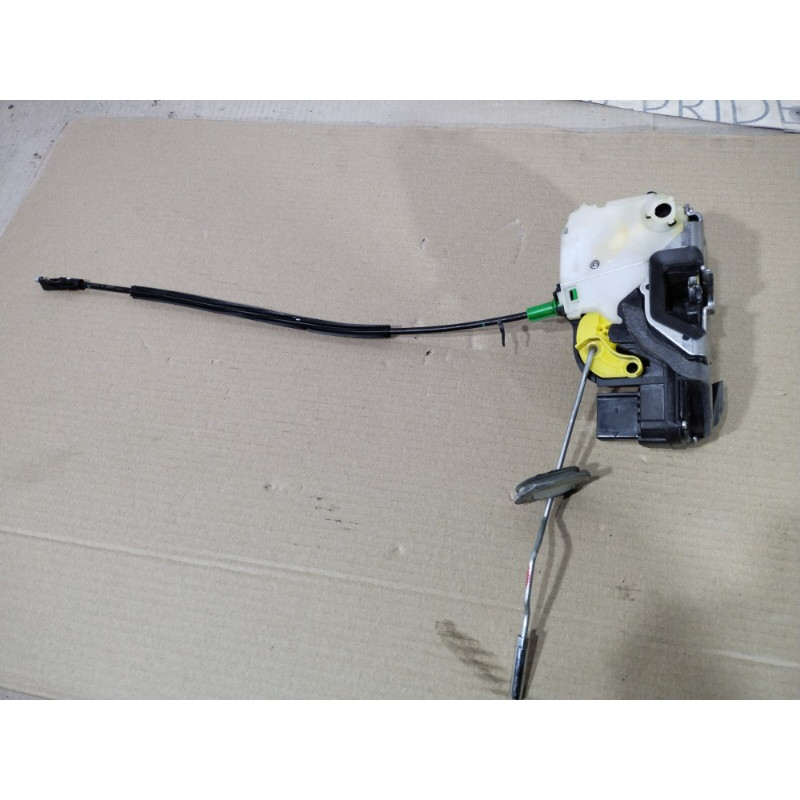 Замок дверей (кузов і елементи) CHEVROLET Volt 1 2013 1.4 13579551