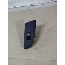 Кнопка стеклоподъемника