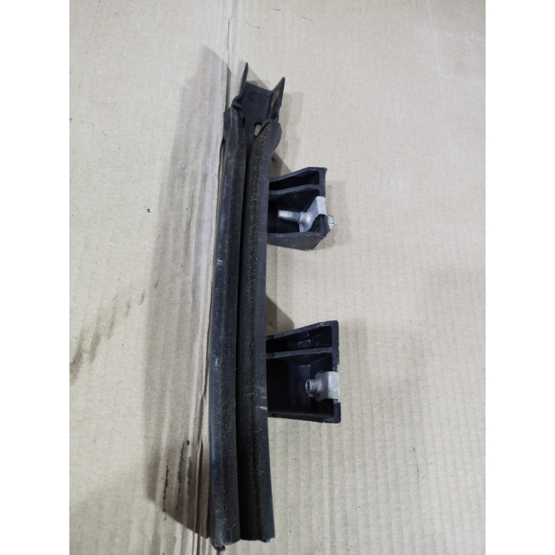 Направляющая стекла двери (кузов и элементы) CHEVROLET Volt 1 2013 1.4 22785498