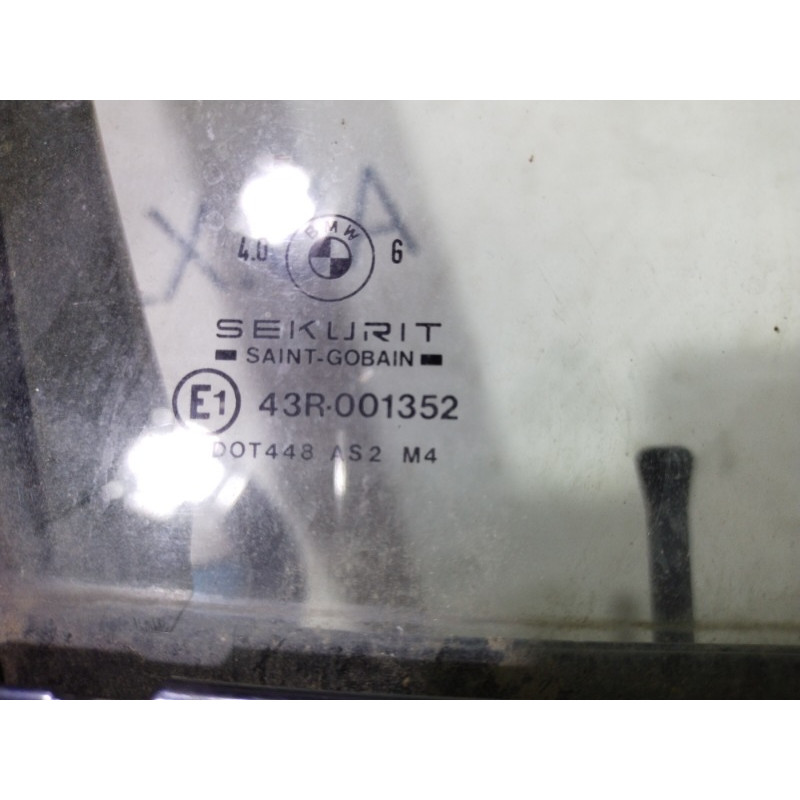 Стекло (кузов и элементы) BMW 5-series E34 51321944084