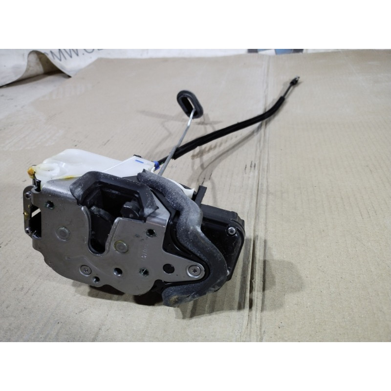 Замок дверей (кузов і елементи) CHEVROLET Volt 1 2013 1.4 13579523