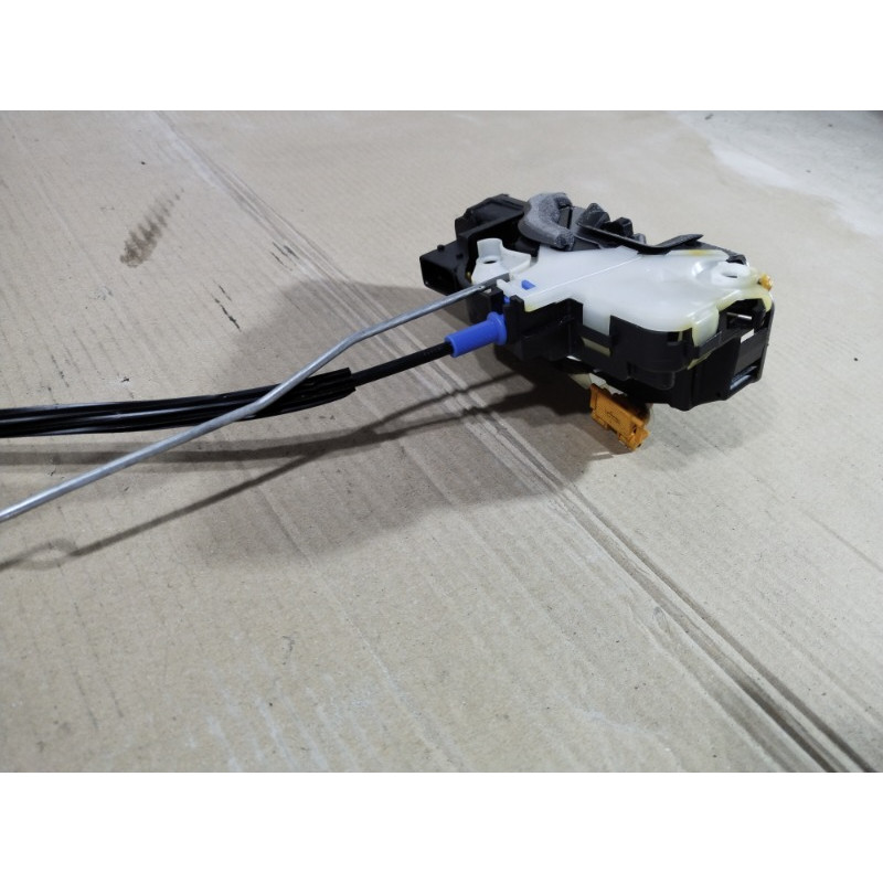 Замок дверей (кузов і елементи) CHEVROLET Volt 1 2013 1.4 13579523