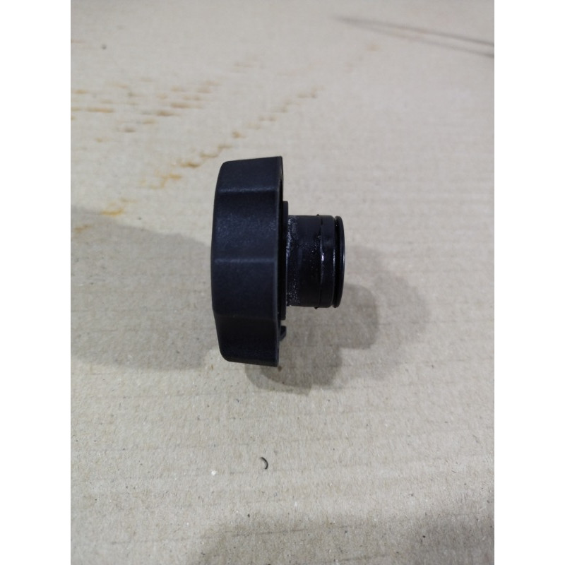 Крышка расширительного бачка (система охлаждения) CHEVROLET Volt 1 2013 1.4 13502353