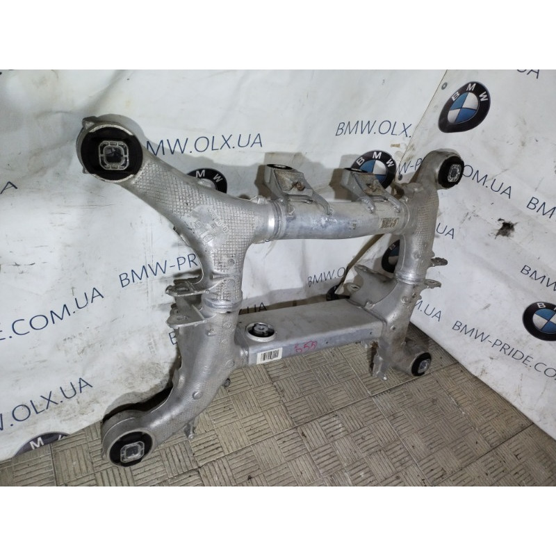 Подрамник (подвеска) BMW 5-series F10 2013 N63B44 33316799103