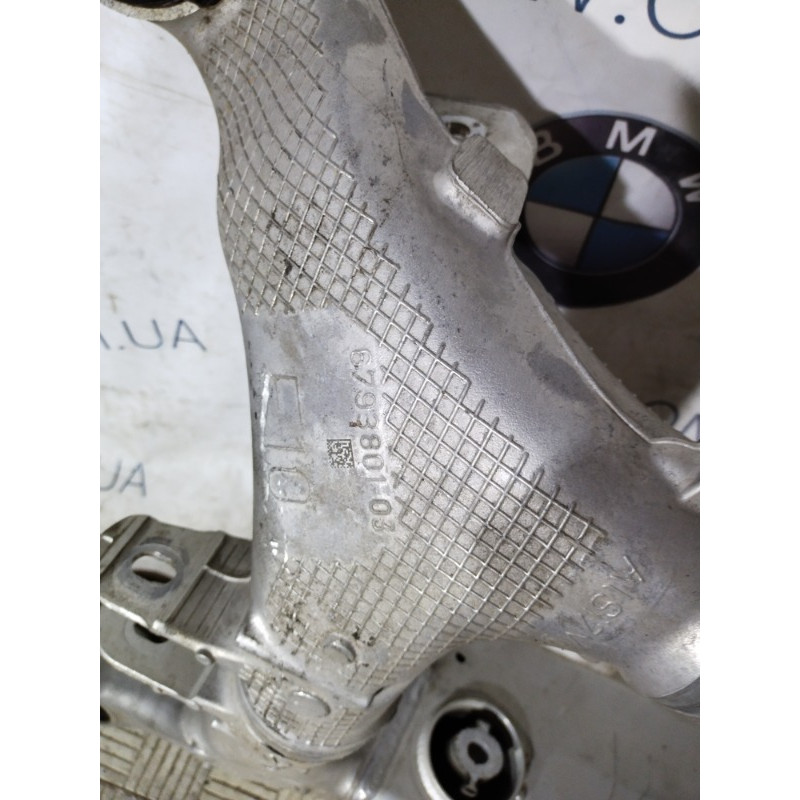 Подрамник (подвеска) BMW 5-series F10 2013 N63B44 33316799103