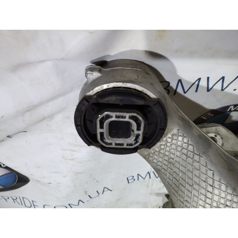 Подрамник (подвеска) BMW 5-series F10 2013 N63B44 33316799103