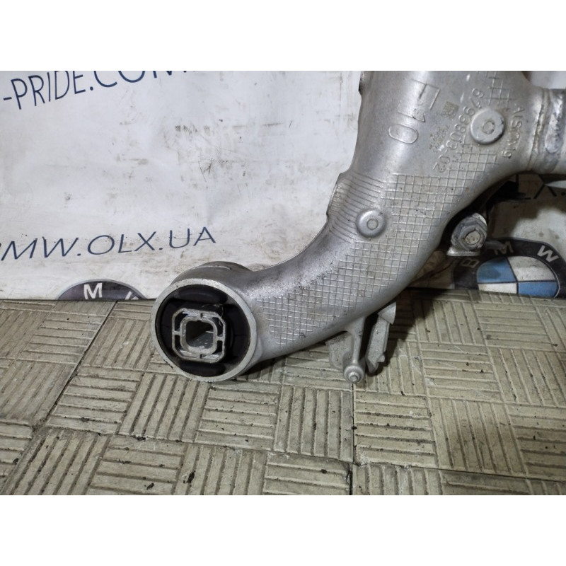 Подрамник (подвеска) BMW 5-series F10 2013 N63B44 33316799103