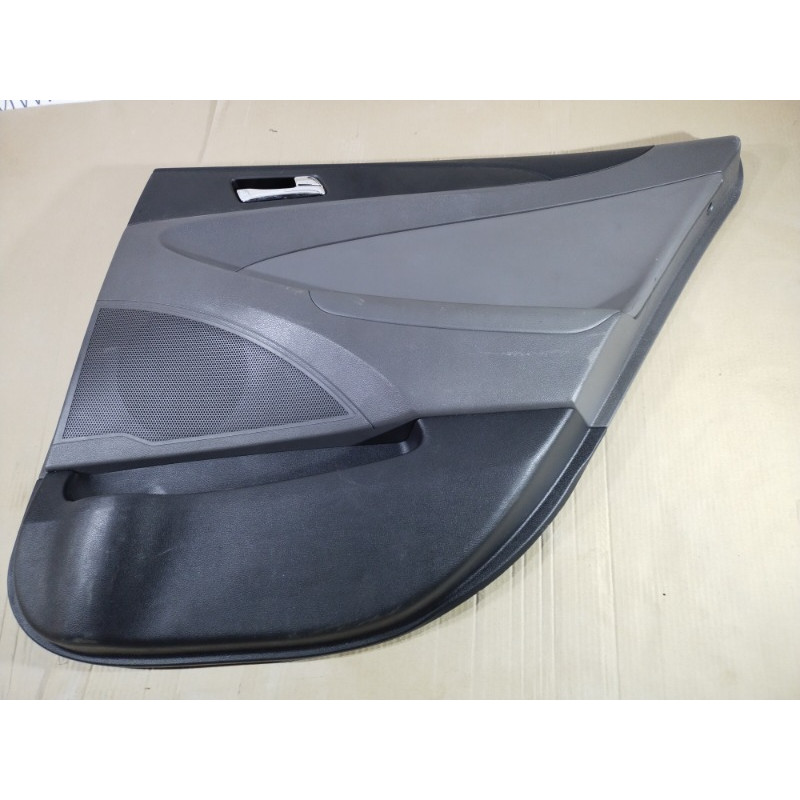 Дверная карта (салон) Hyundai Sonata YF 2013 2.4 833043Q0105RA