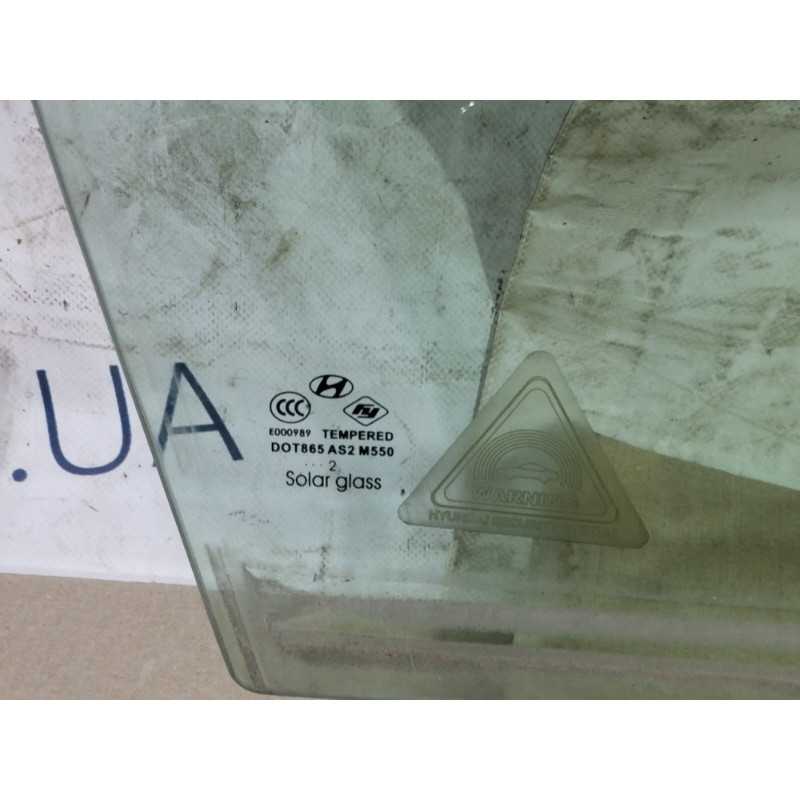 Стекло (кузов и элементы) Hyundai Sonata YF 2013 2.4 824213S010