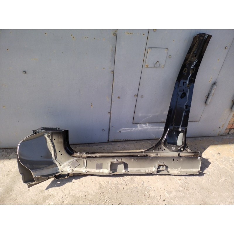Центральна стійка кузова (кузов і елементи) FORD Focus MK3 2014 2.0 CM5Z-58211A10-A