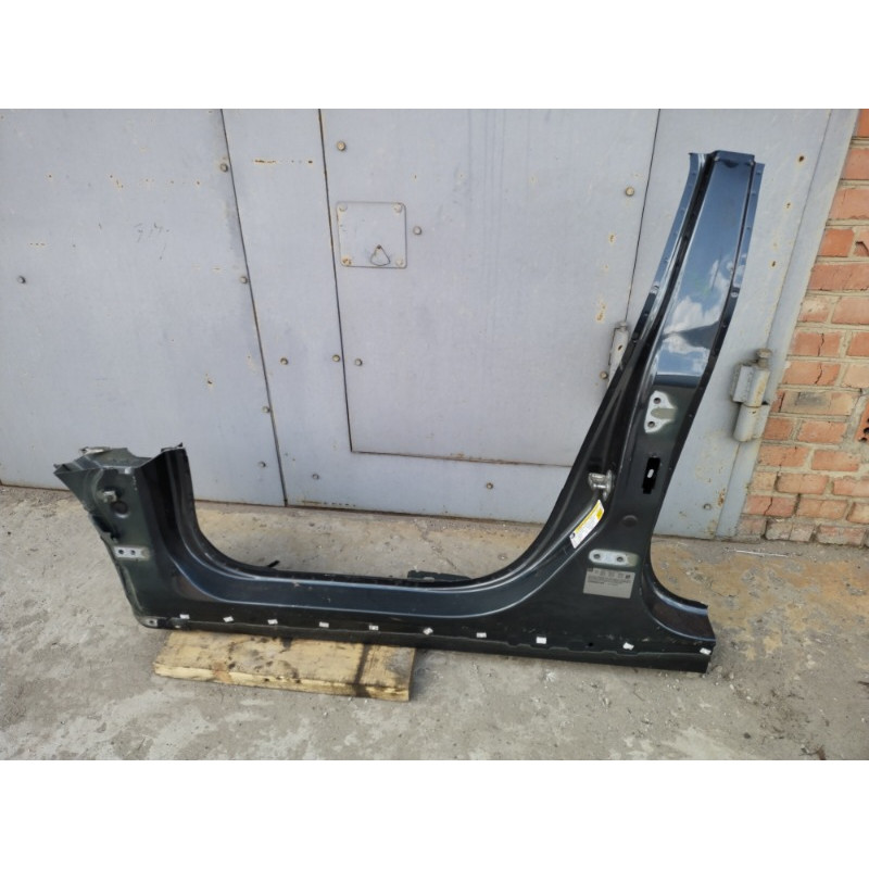 Стойка кузова центральная (кузов и элементы) CHEVROLET Volt 1 2012 1.4 20890569