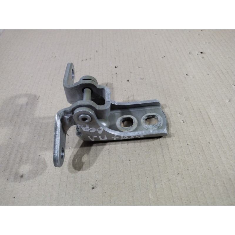 Петля двери (кузов и элементы) CHEVROLET Volt 1 2013 1.4 20992730