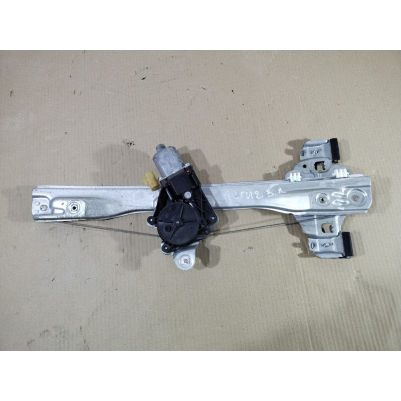 Механизм стеклоподъемника с мотором (кузов и элементы) CHEVROLET Cruze J300 2012 1.8 95299685