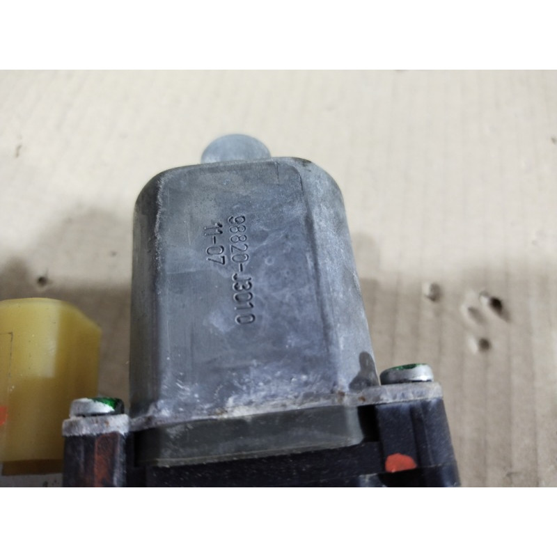 Механизм стеклоподъемника с мотором (кузов и элементы) CHEVROLET Cruze J300 2012 1.8 95299685