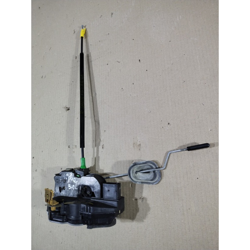 Замок двери (кузов и элементы) CHEVROLET Cruze J300 2012 1.8 13579551