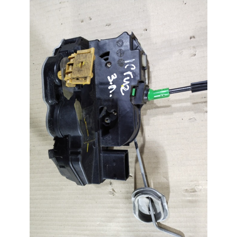 Замок двери (кузов и элементы) CHEVROLET Cruze J300 2012 1.8 13579551