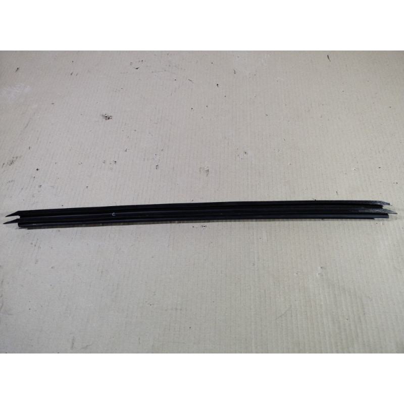 Внутрішній молдинг скла (зовнішні елементи кузова) BMW 3-series F30 2013 N26B20 51357258297