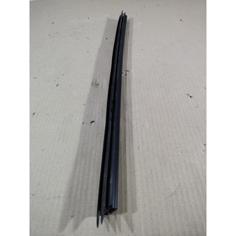 Внутрішній молдинг скла (зовнішні елементи кузова) BMW 3-series F30 2013 N26B20 51357258297