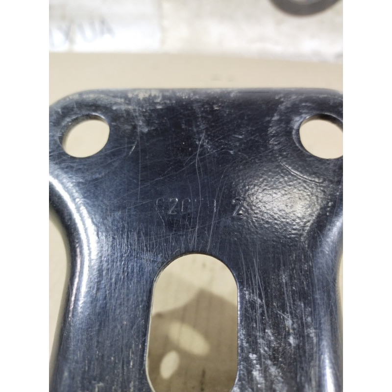 Кронштейн продольного рычага (подвеска) Jeep Renegade BU 2016 2.4 68246682AA