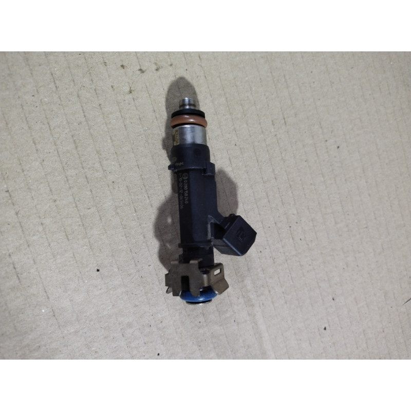 Форсунка топливная (топливная система) CHEVROLET Volt 1 2013 1.4 55565481