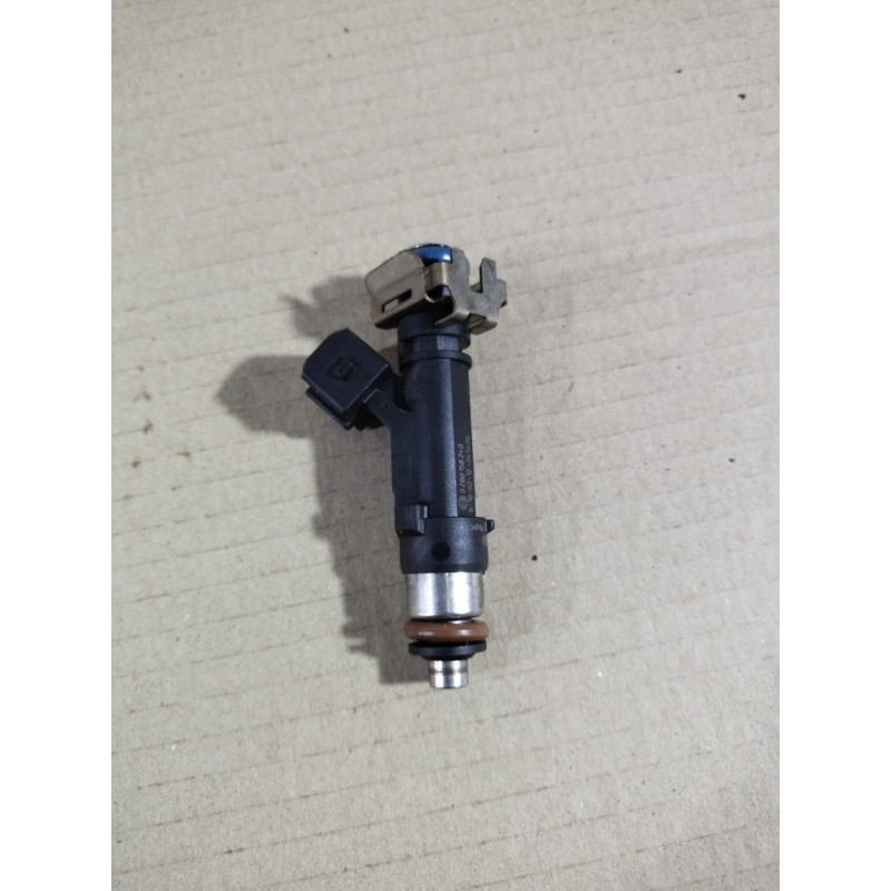 Форсунка топливная (топливная система) CHEVROLET Volt 1 2013 1.4 55565481