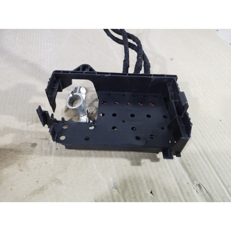 Крышка плюсовой клеммы (электрика / кнопки) CHEVROLET Volt 1 2013 1.4 20889114