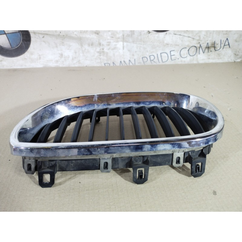 Решетка бампера (кузов и элементы) BMW 5-series E60 2005 N52B25 51137065701