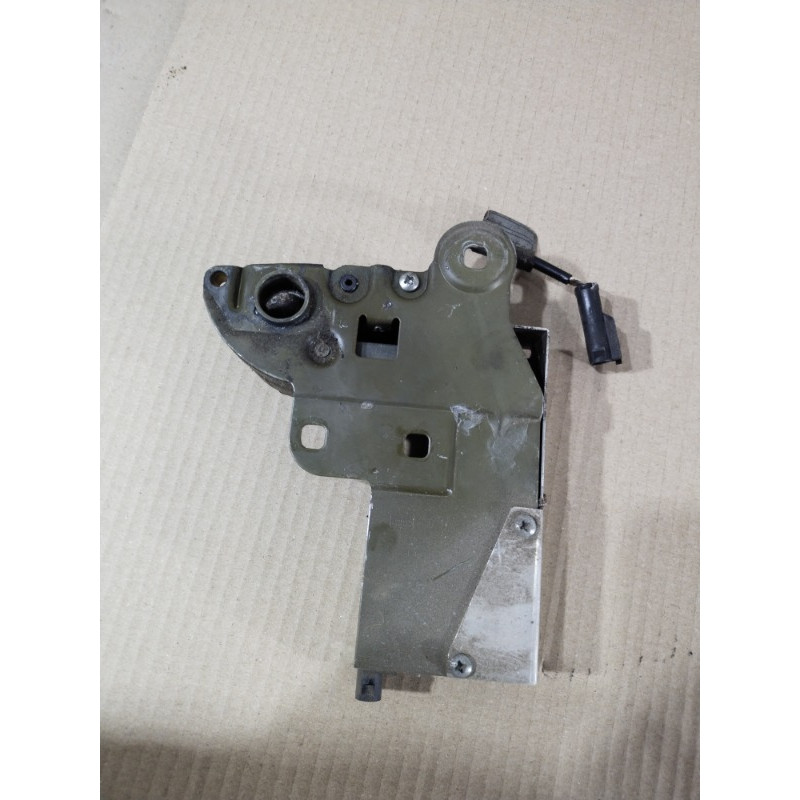 Замок стекла крышки багажника (кузов и элементы) BMW 5-series E34 51248120167