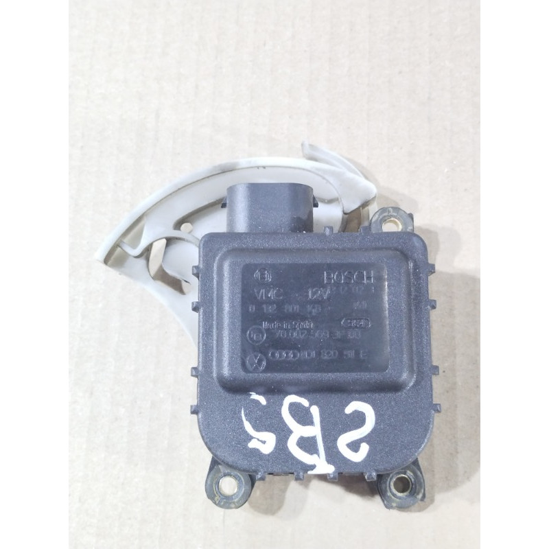 Привод заслонки отопителя (отопление и кондиционирование) Volkswagen Passat B5 2003 2.5 AKN 8D1820511Е