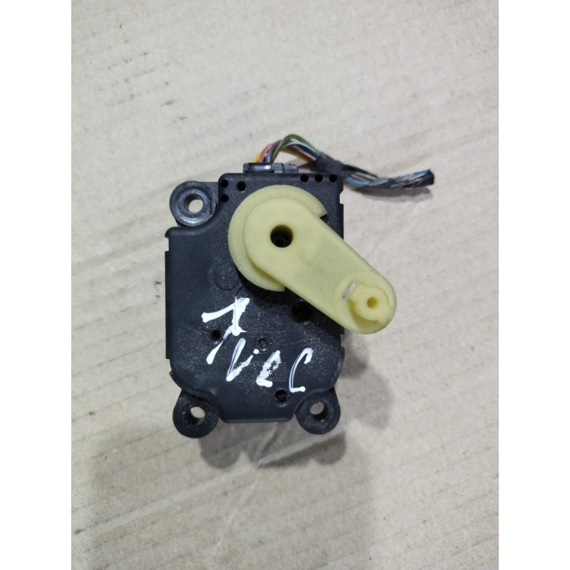 Привод заслонки отопителя (отопление и кондиционирование) Opel Vectra C 2004 2.2 SE 09180201