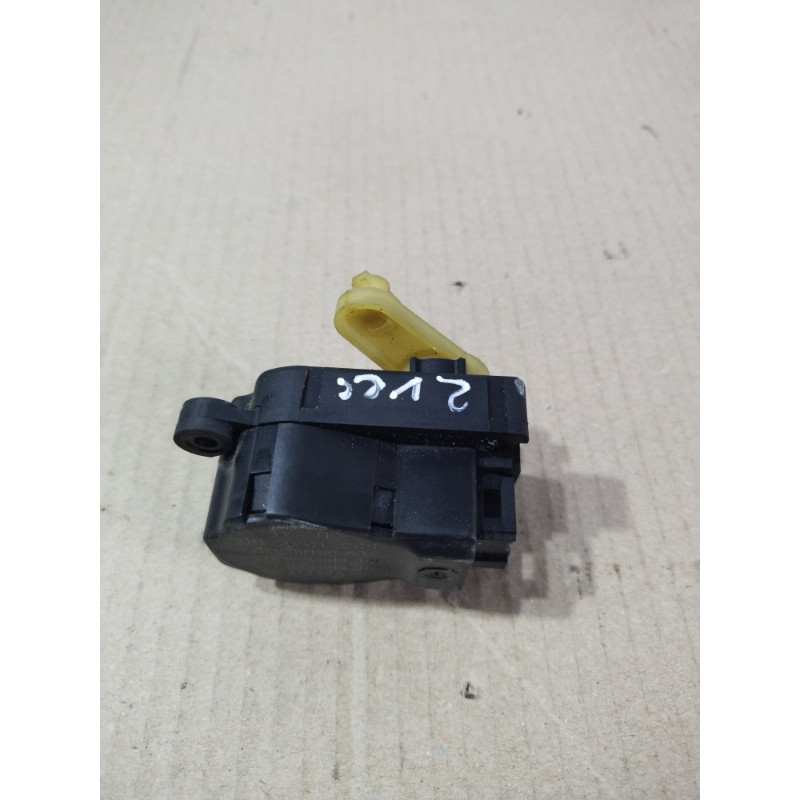 Привод заслонки отопителя (отопление и кондиционирование) Opel Vectra C 2008 2.2 YH 09180201