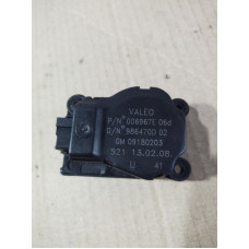 Привод заслонки отопителя