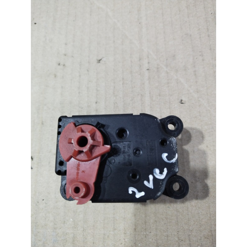Привод заслонки отопителя (отопление и кондиционирование) Opel Vectra C 2008 2.2 YH 09180203