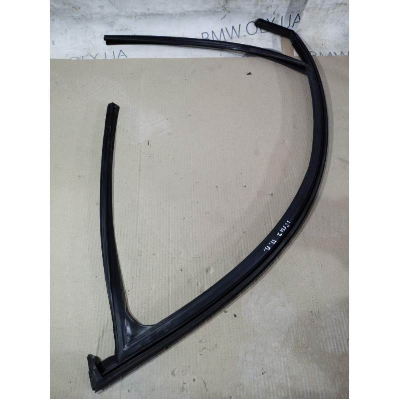 Уплотнитель (кузов и элементы) CHEVROLET Cruze J300 2012 1.8 95321658