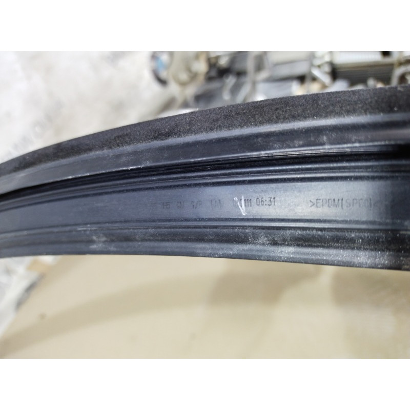 Уплотнитель (кузов и элементы) CHEVROLET Cruze J300 2012 1.8 95321658