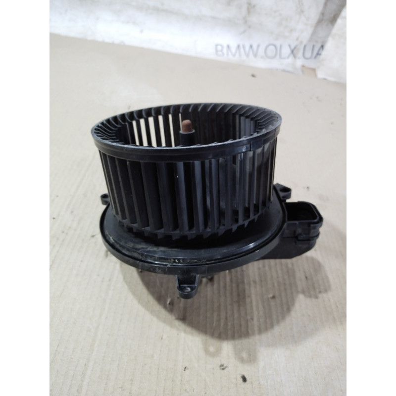 Мотор пічки (обігрів та кондиціювання.) BMW 3-series F30 2013 N26B20 64119350395