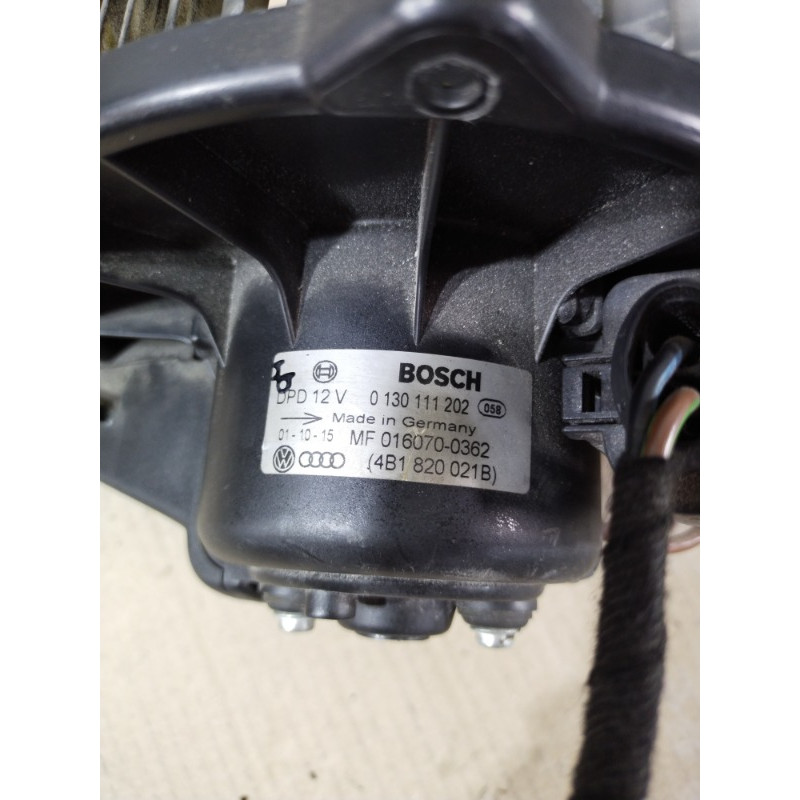 Мотор печки (отопление и кондиционирование) AUDI A6 C5 2001 2.5 AKE 4B1820021B