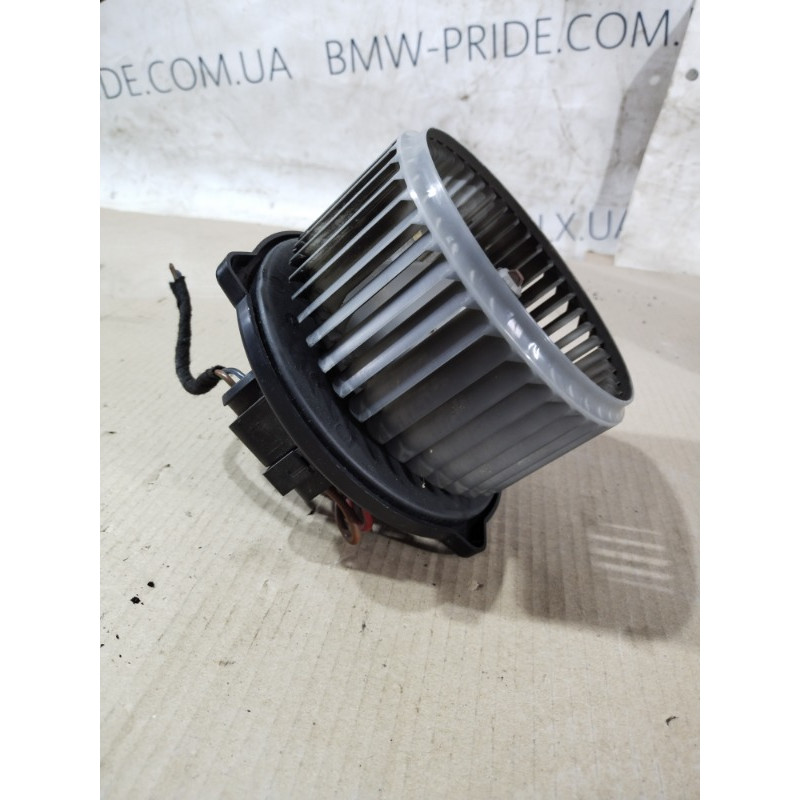 Мотор печки (отопление и кондиционирование) AUDI A6 C5 2001 2.5 AKE 4B1820021B