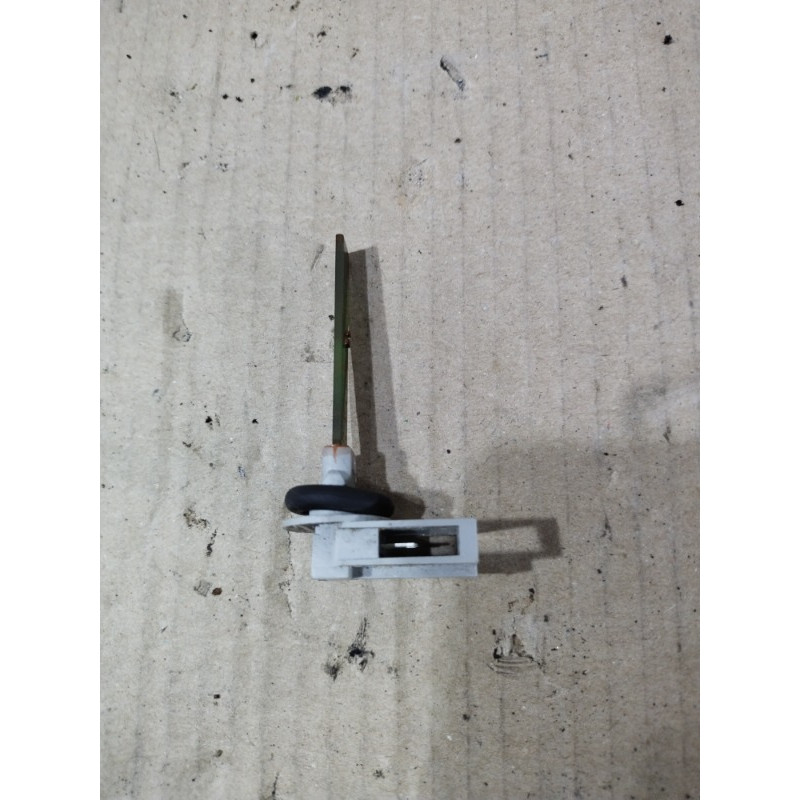 Датчик температуры (электрика / датчики) Volkswagen Passat B6 2008 2.0 BKP 4b0820539