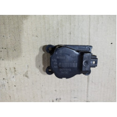 Привод заслонки отопителя