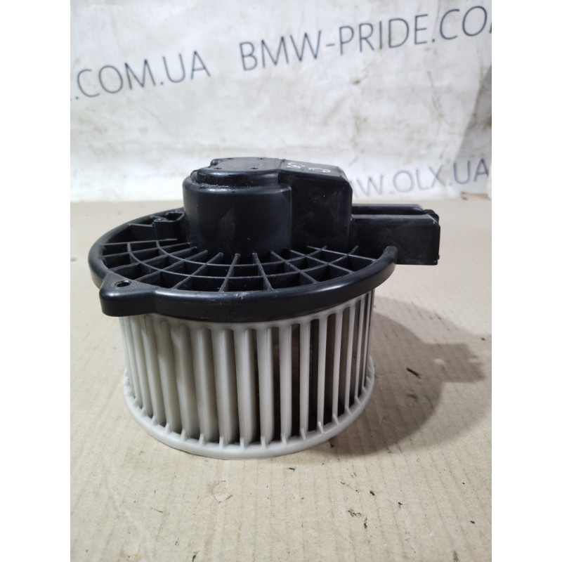 Мотор печки (отопление и кондиционирование) Mazda 6 GG 2007 2.0 RF7J HB111G31AA02