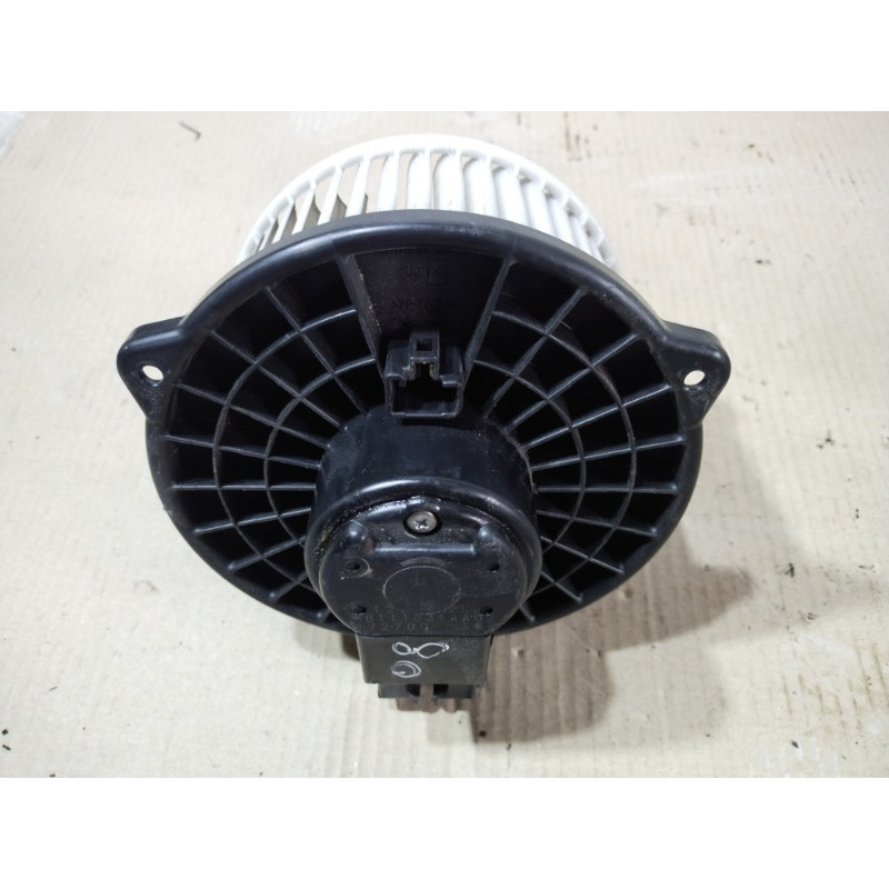 Мотор печки (отопление и кондиционирование) Mazda 6 GG 2007 2.0 RF7J HB111G31AA02
