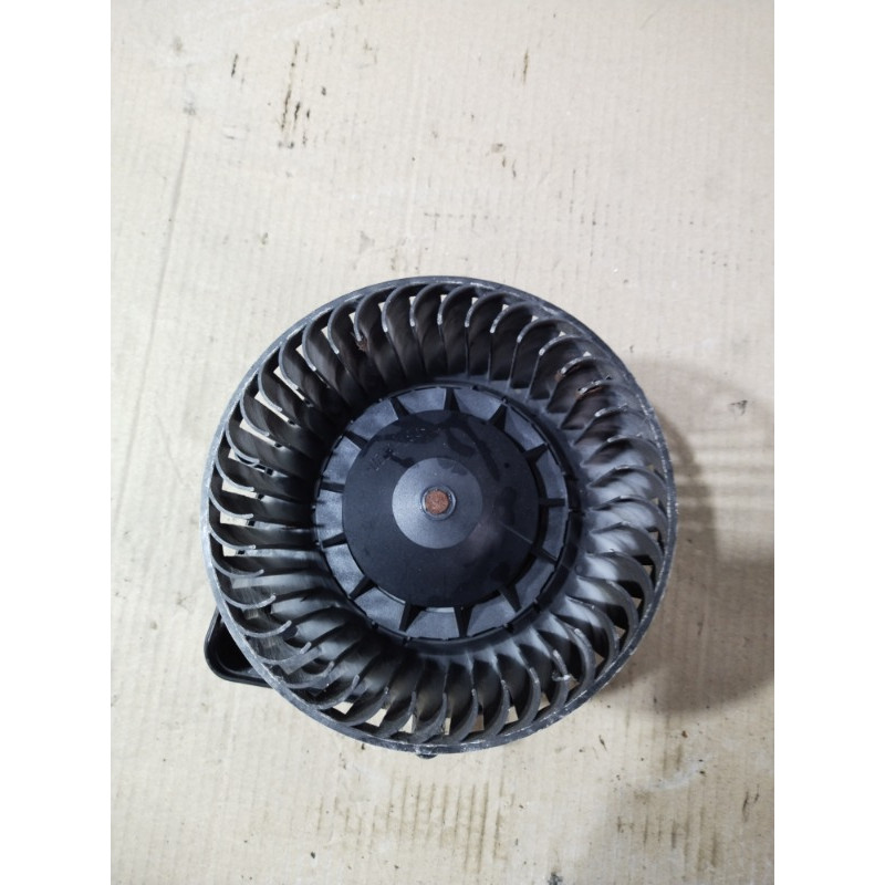 Мотор печки (отопление и кондиционирование) AUDI A4 B6 2003 2.0 ALT 8E2820021B